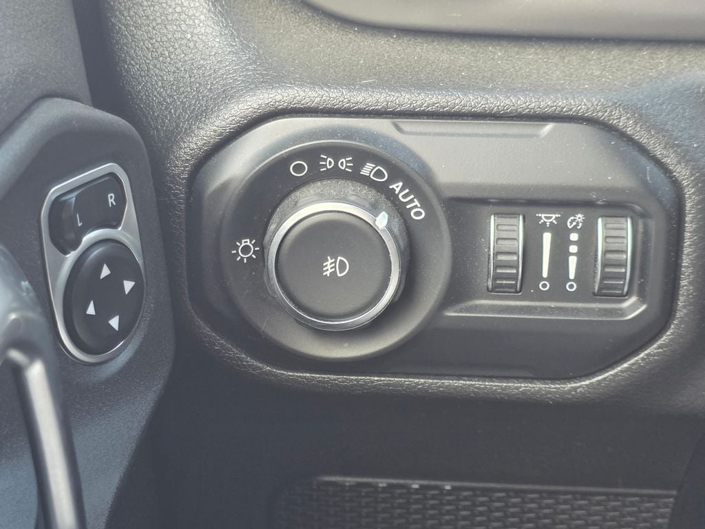 2020 Jeep Wrangler Sport S - Photo 22