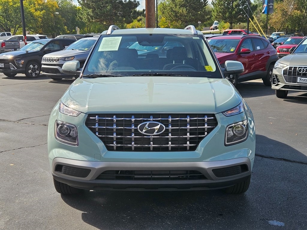 2026 Hyundai Venue SEL photo 8