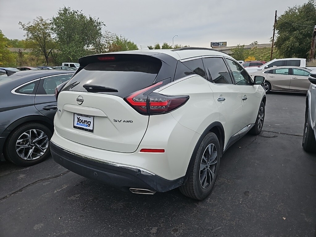2023 Nissan Murano SV photo 2