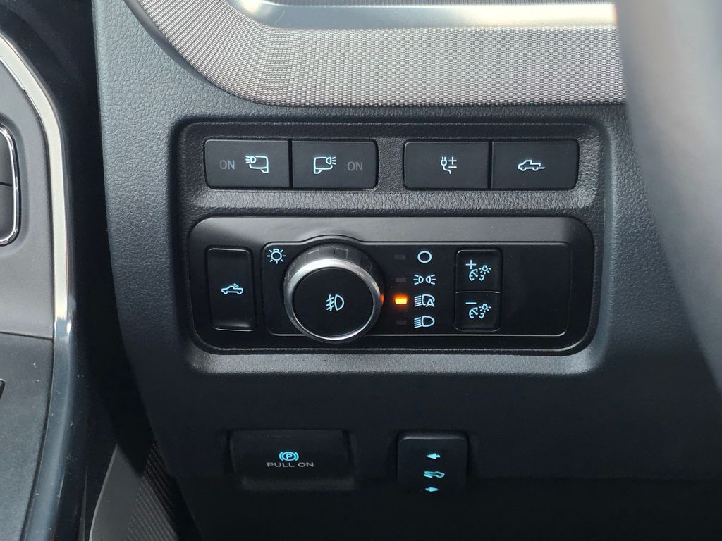 2024 Ford F-350 Super Duty Platinum - Photo 31