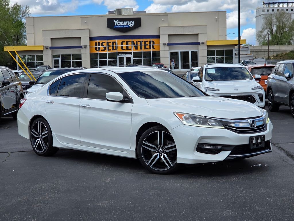 Used 2017 Honda Accord Sport SE Sedan
