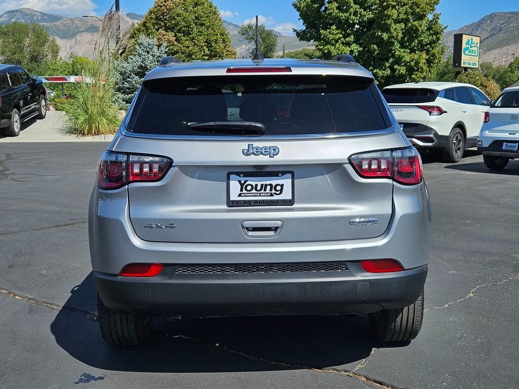 2024 Jeep Compass Latitude photo 3