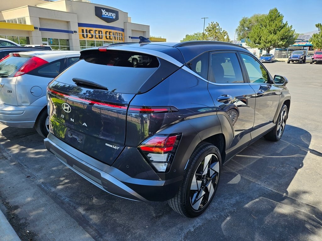 2024 Hyundai Kona Limited photo 2