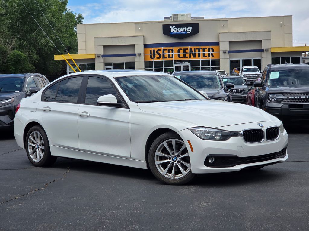 2016 BMW 3 Series 320i xDrive Sedan's photo