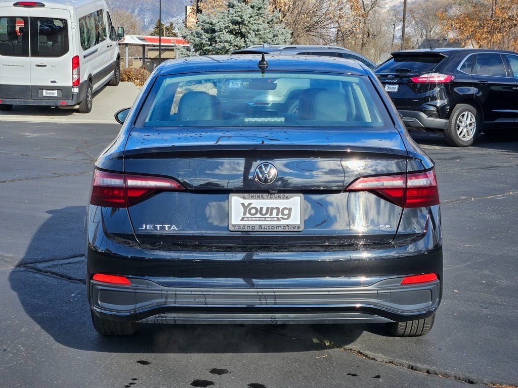 Used 2024 Volkswagen Jetta 1.5T SE Sedan