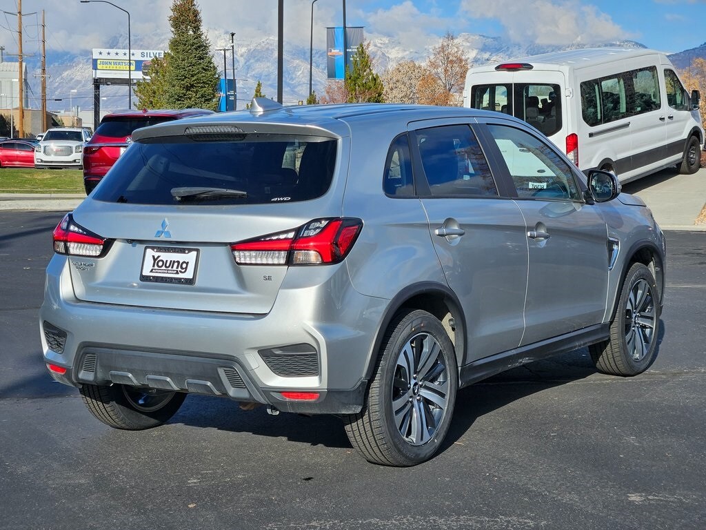 2024 Mitsubishi Outlander Sport ES LE SE photo 2