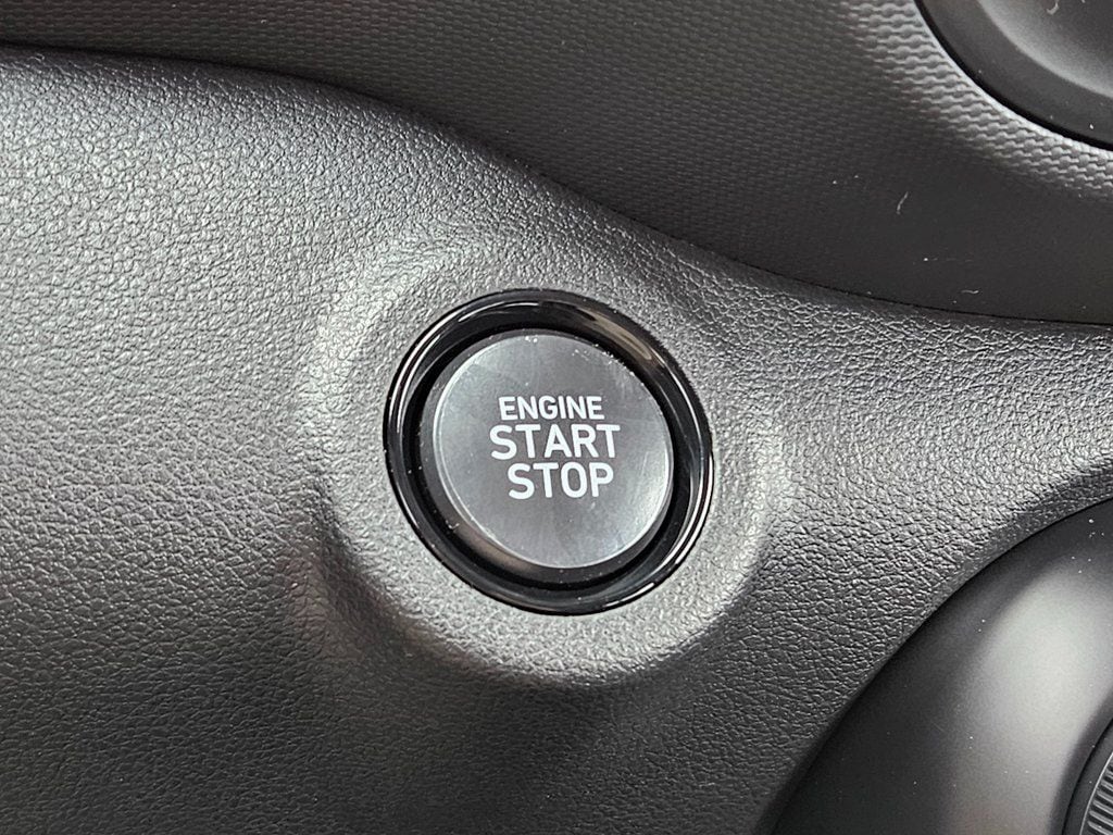 2026 Hyundai Venue SEL - Photo 28