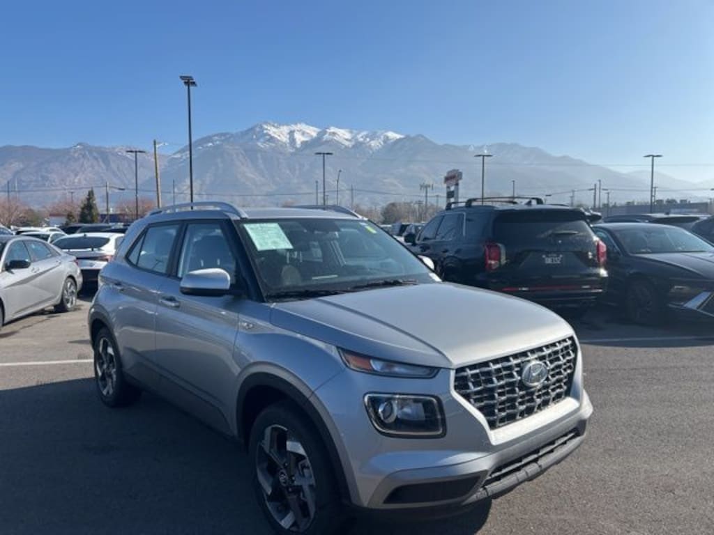Used 2026 Hyundai Venue SEL SUV