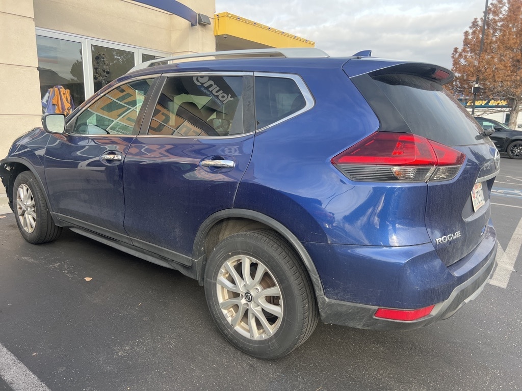 Used 2018 Nissan Rogue SV SUV