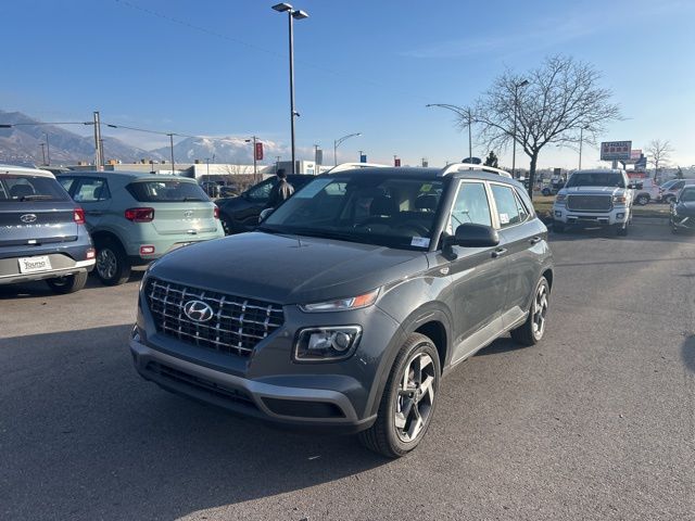 2026 Hyundai Venue SEL w/ 2-Tone Roof IVT's photo