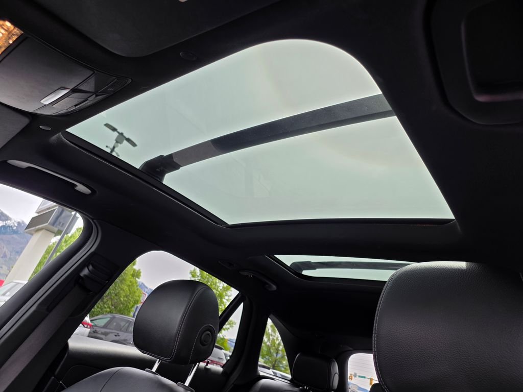 2022 Mercedes-Benz GLC GLC300 - Photo 20