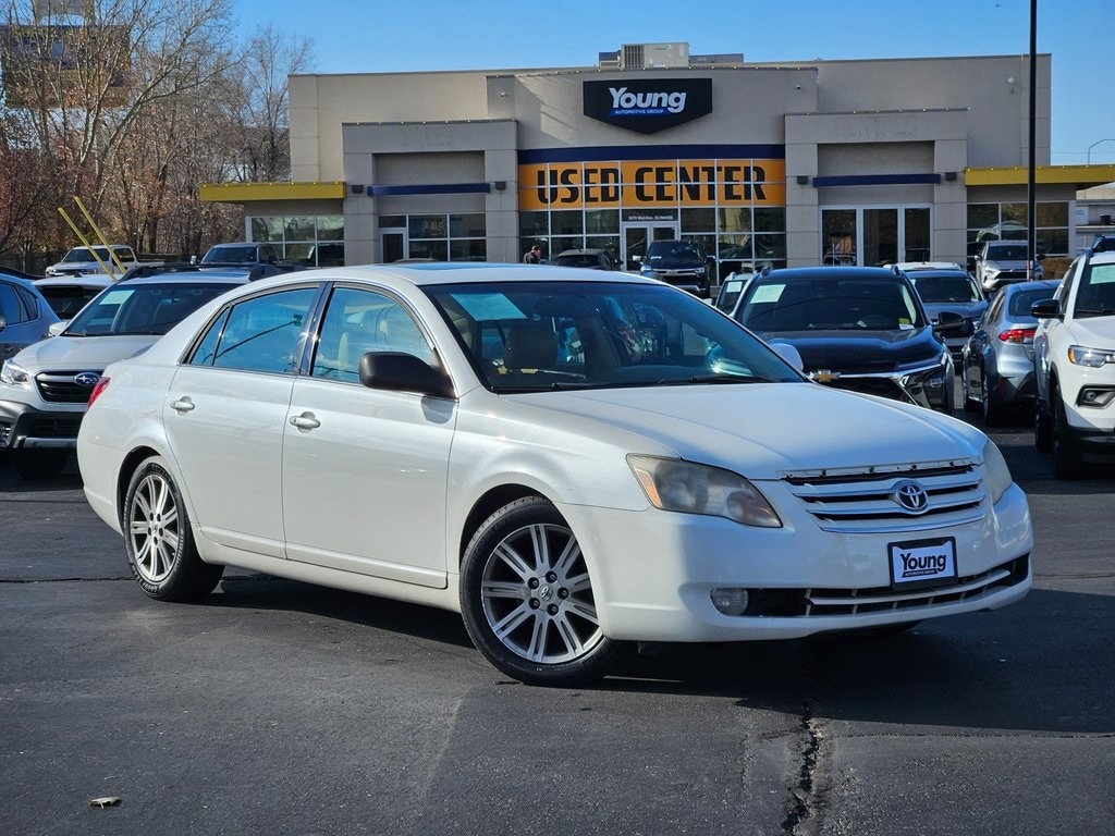 2007 Toyota Avalon XL's photo