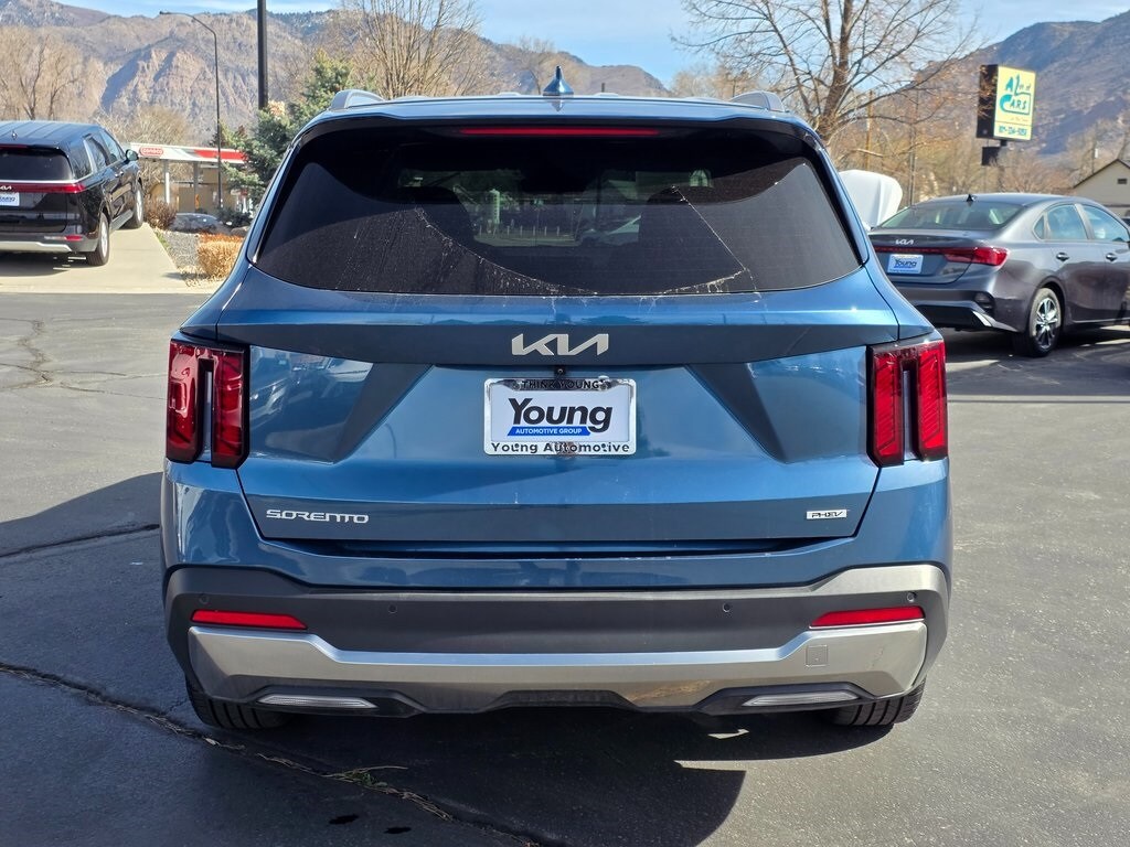 Used 2025 Kia Sorento Plug-In Hybrid EX SUV