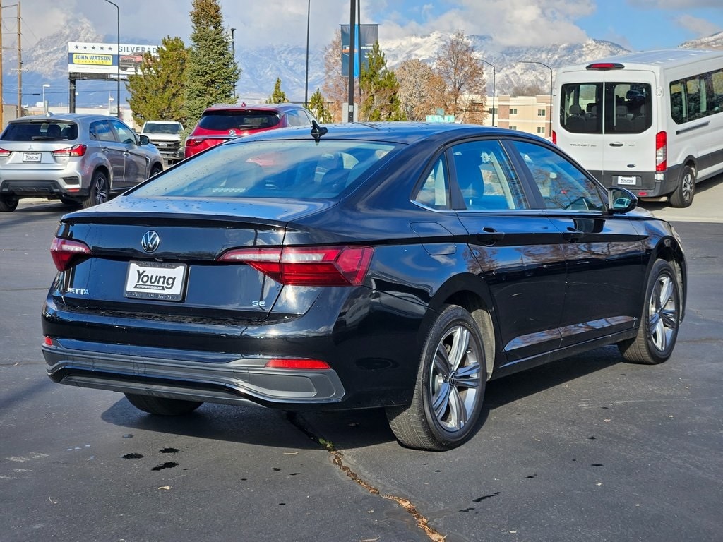 Used 2024 Volkswagen Jetta 1.5T SE Sedan