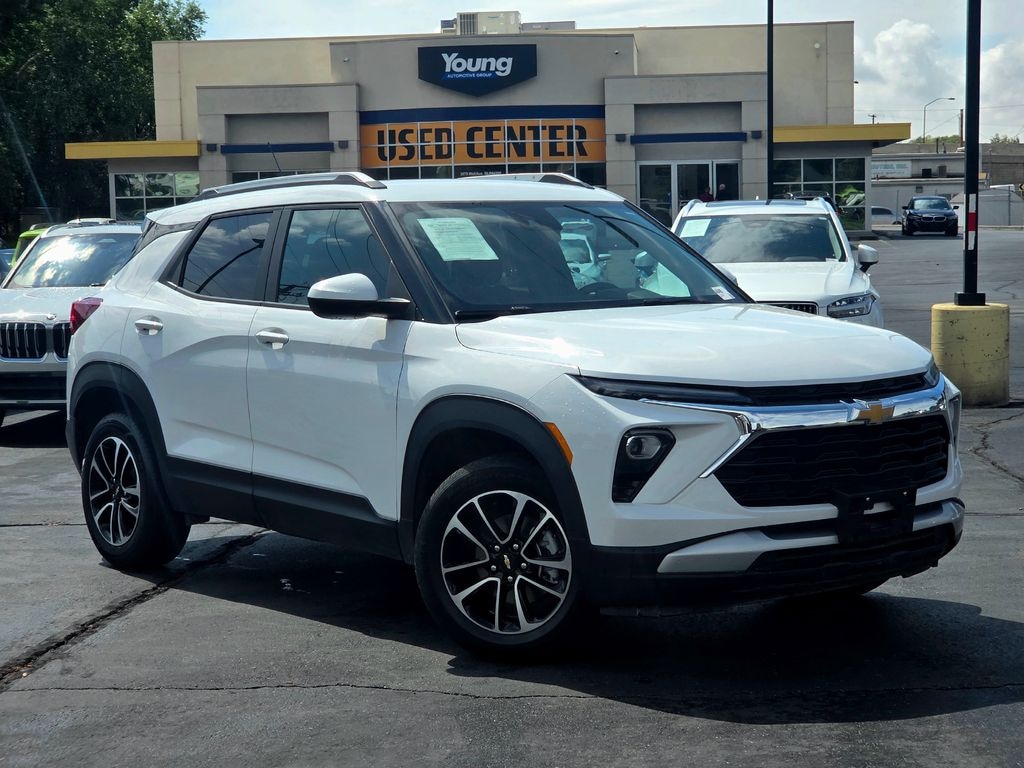 Used 2025 Chevrolet Trailblazer LT SUV