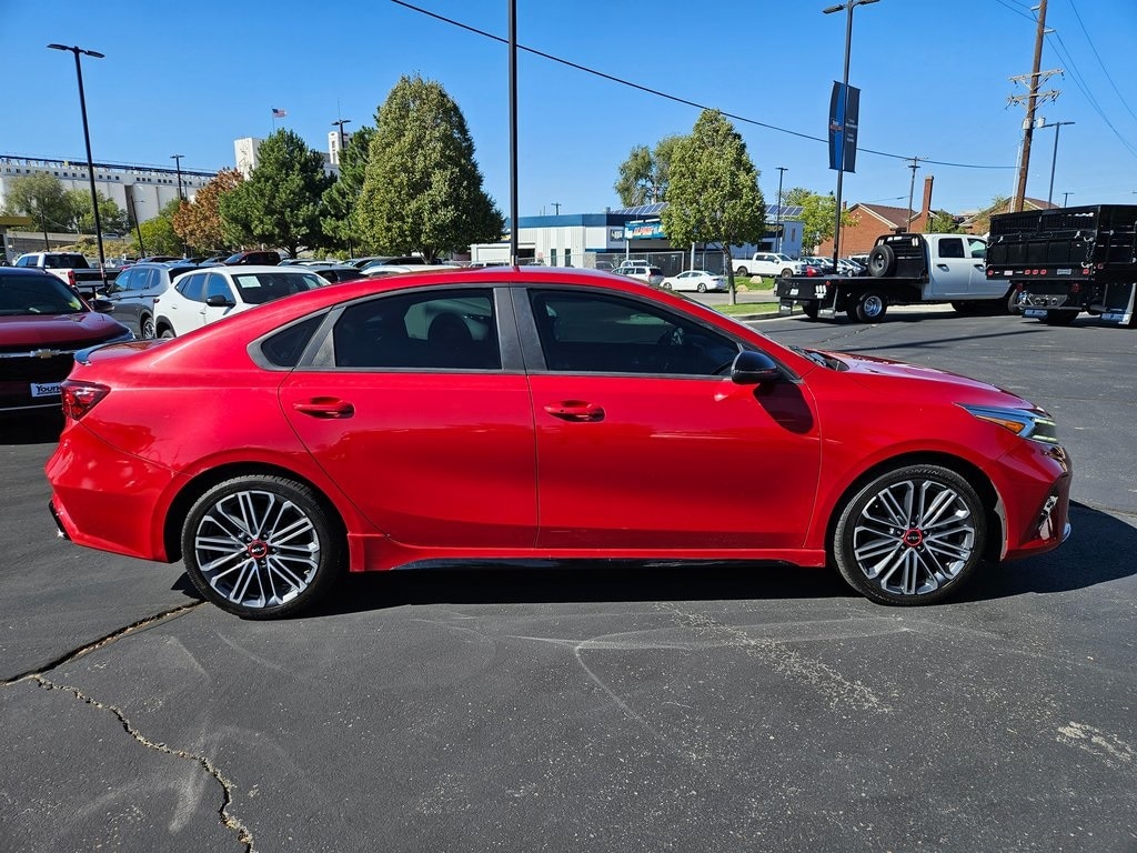 2022 Kia Forte GT photo 2