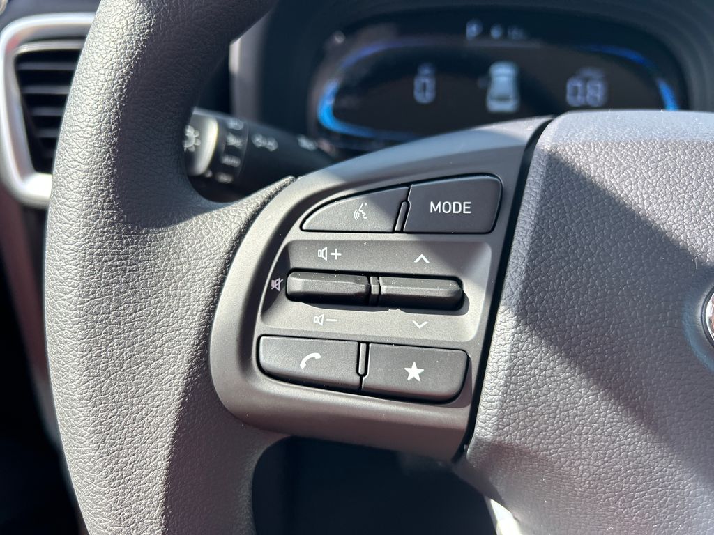 2026 Hyundai Venue SE - Photo 18