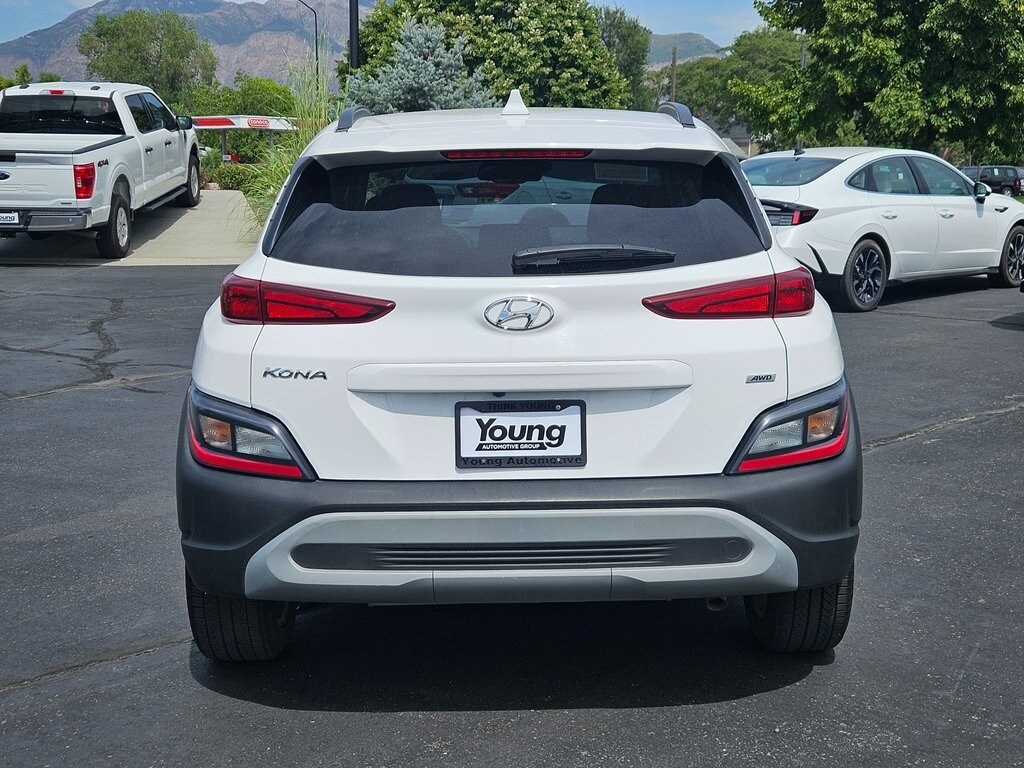 2023 Hyundai Kona SEL photo 3