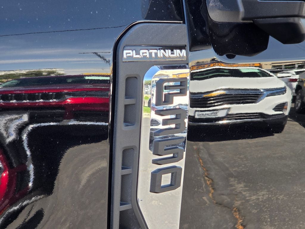 2024 Ford F-350 Super Duty Platinum - Photo 8