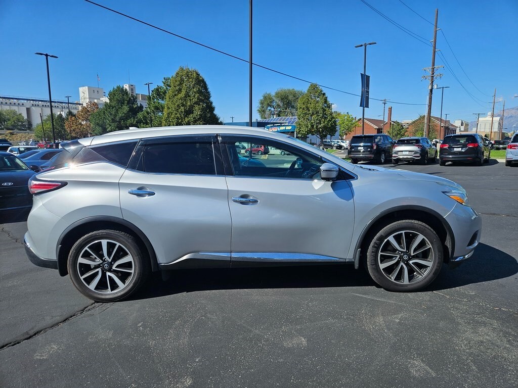 2017 Nissan Murano SL photo 2