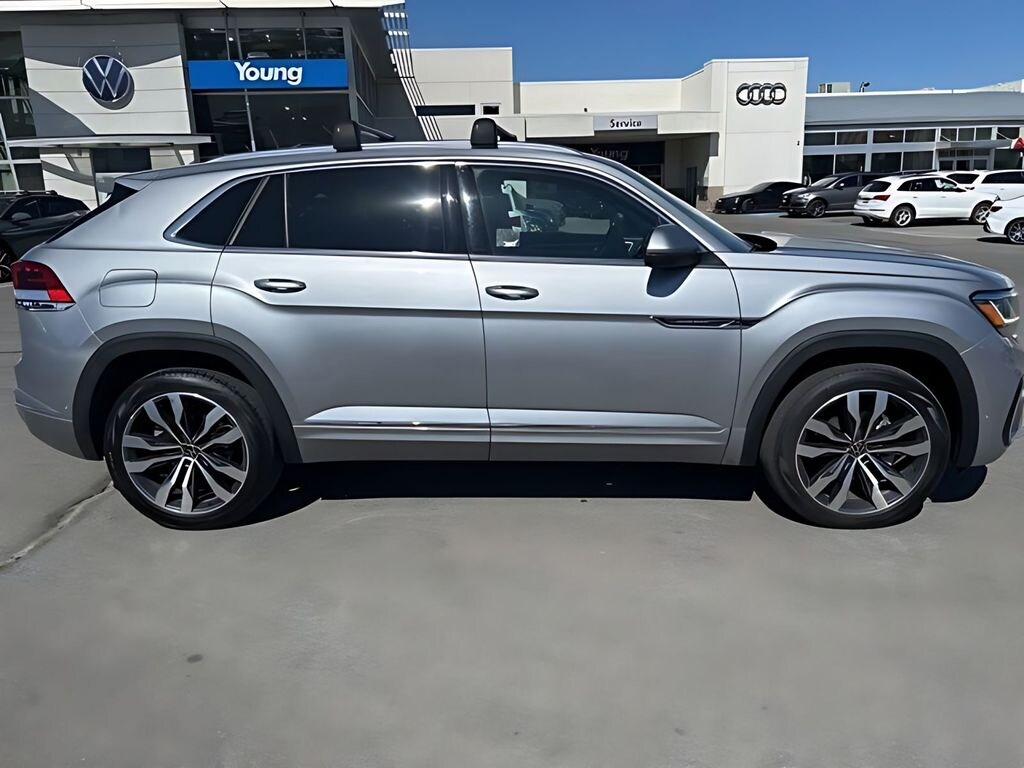 Used 2023 Volkswagen Atlas Cross Sport 3.6L V6 SEL Premium R-Line SUV