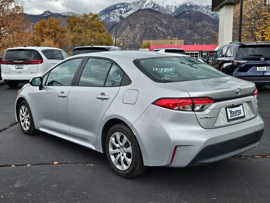 2023 Toyota Corolla LE photo 4