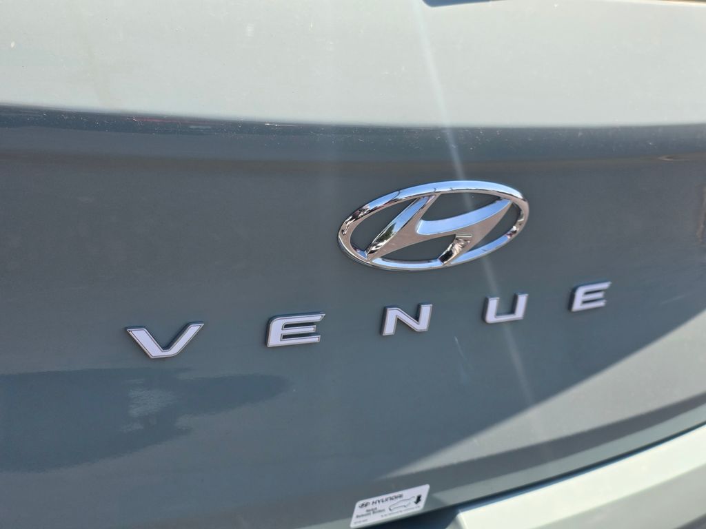 2026 Hyundai Venue SE - Photo 10