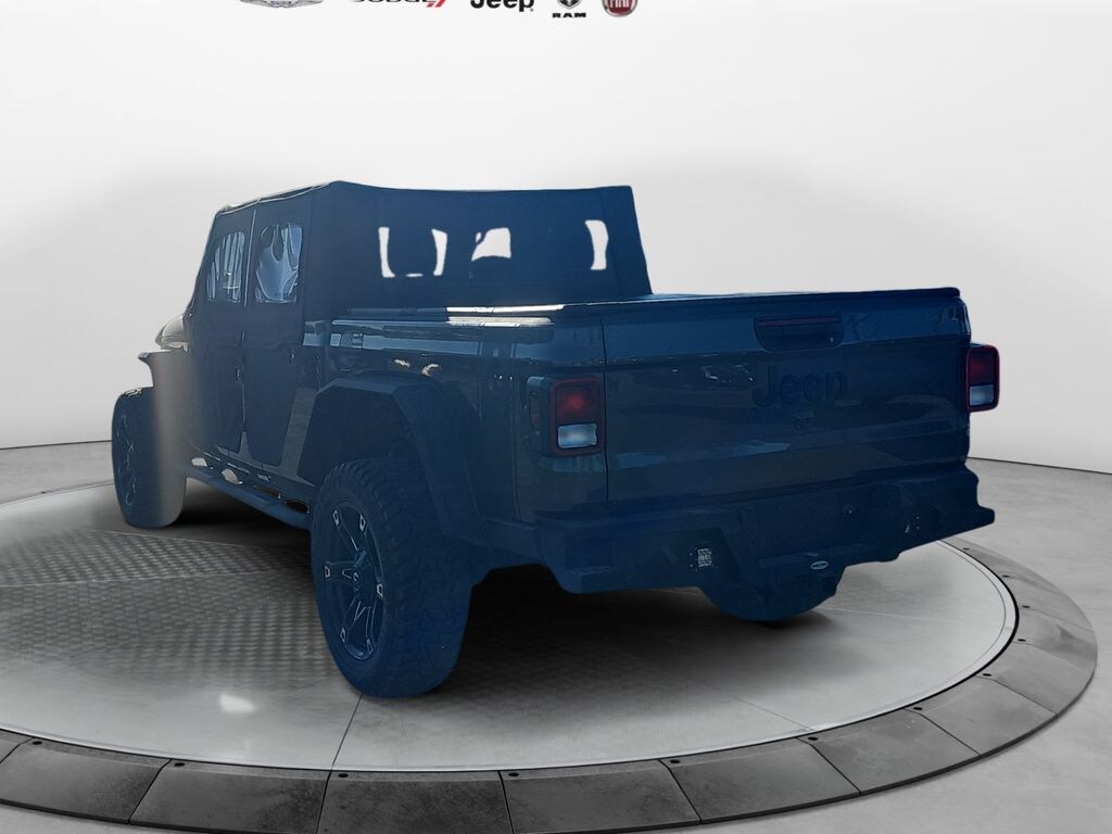 Used 2023 Jeep Gladiator Sport Truck Crew Cab