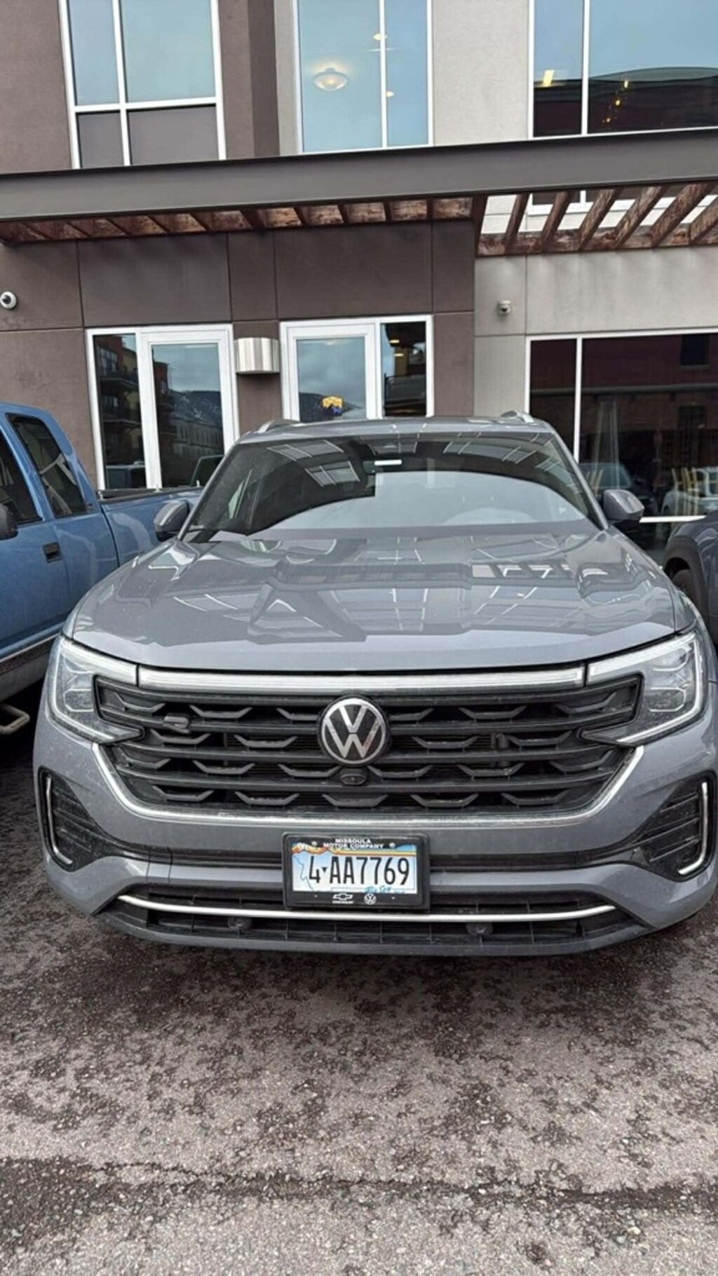 Used 2025 Volkswagen Atlas Cross Sport 2.0T SEL Premium R-Line SUV