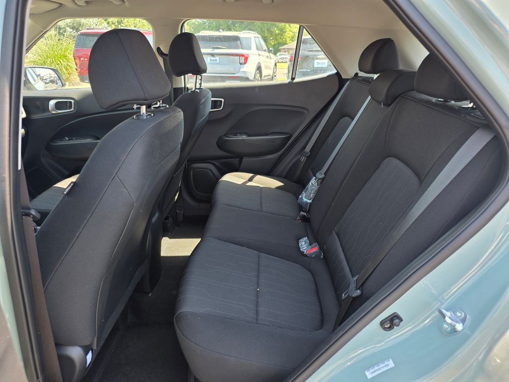 2026 Hyundai Venue SE - Photo 14