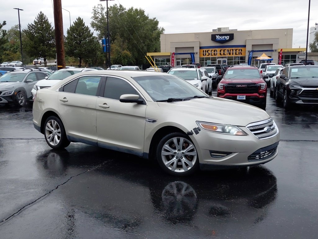 2010 Ford Taurus