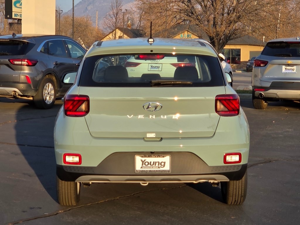 Used 2026 Hyundai Venue SE SUV