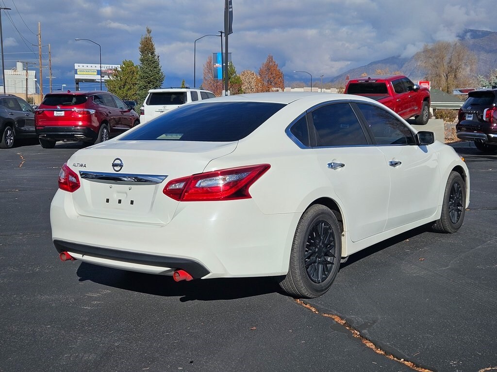 2016 Nissan Altima 2.5 S photo 2