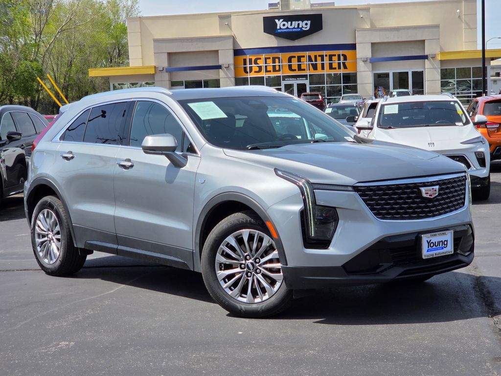 2024 Cadillac XT4 Premium Luxury