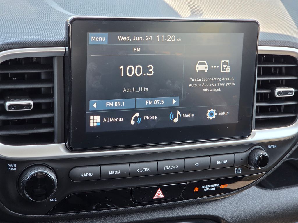 2026 Hyundai Venue SE - Photo 16