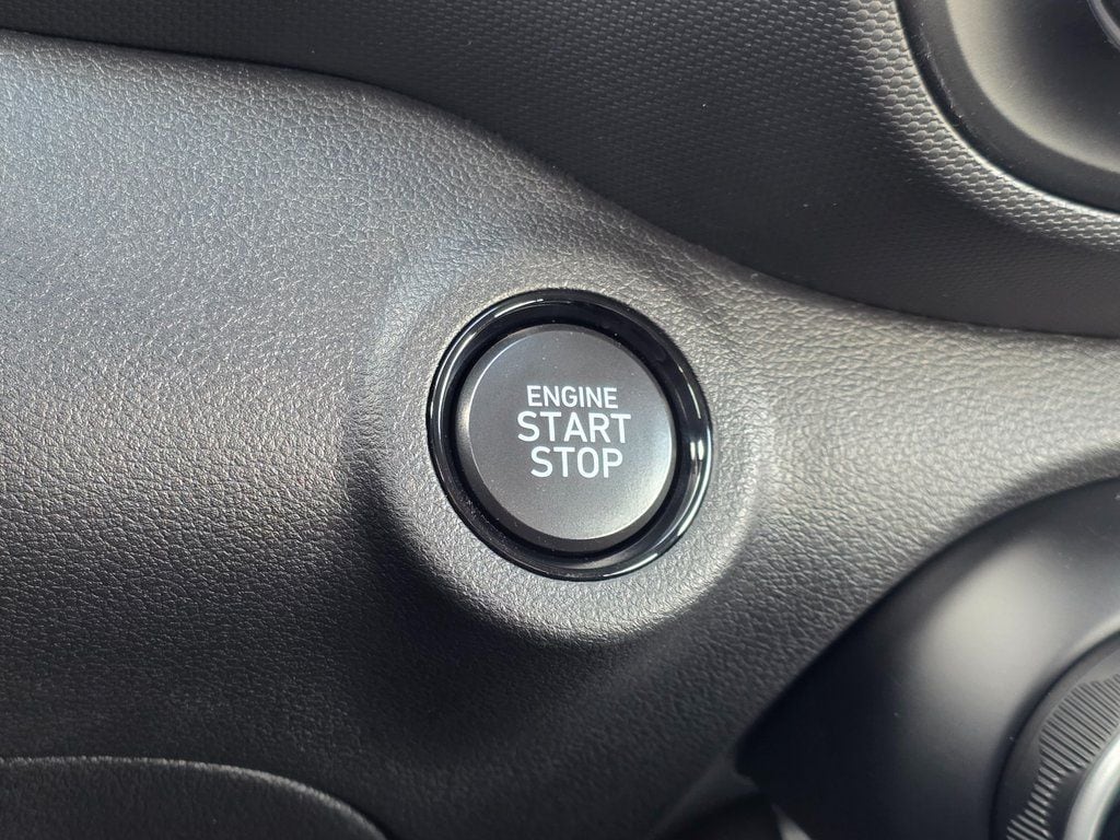 2026 Hyundai Venue SEL - Photo 28