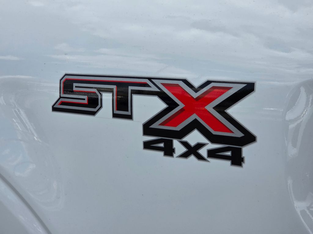 2023 Ford F-150 XL - Photo 10
