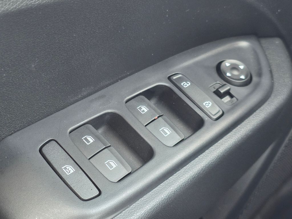 2026 Hyundai Venue SE - Photo 21