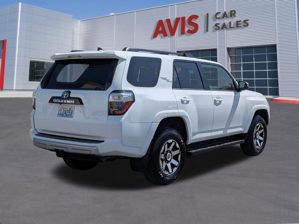 Thumbnail: 2024 Toyota 4Runner - 6