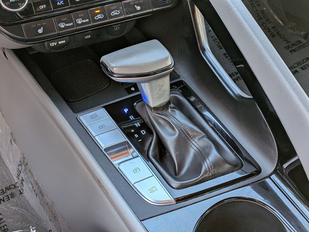 Thumbnail: 2025 Hyundai Elantra - 20