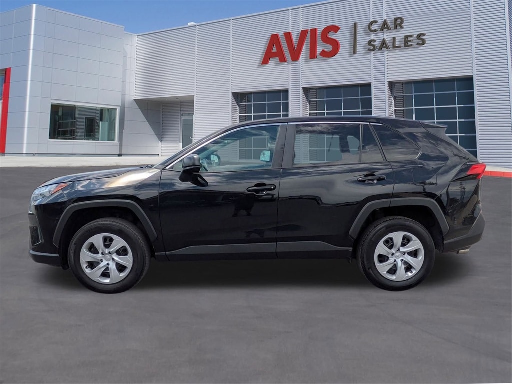 Thumbnail: 2024 Toyota RAV4 - 10