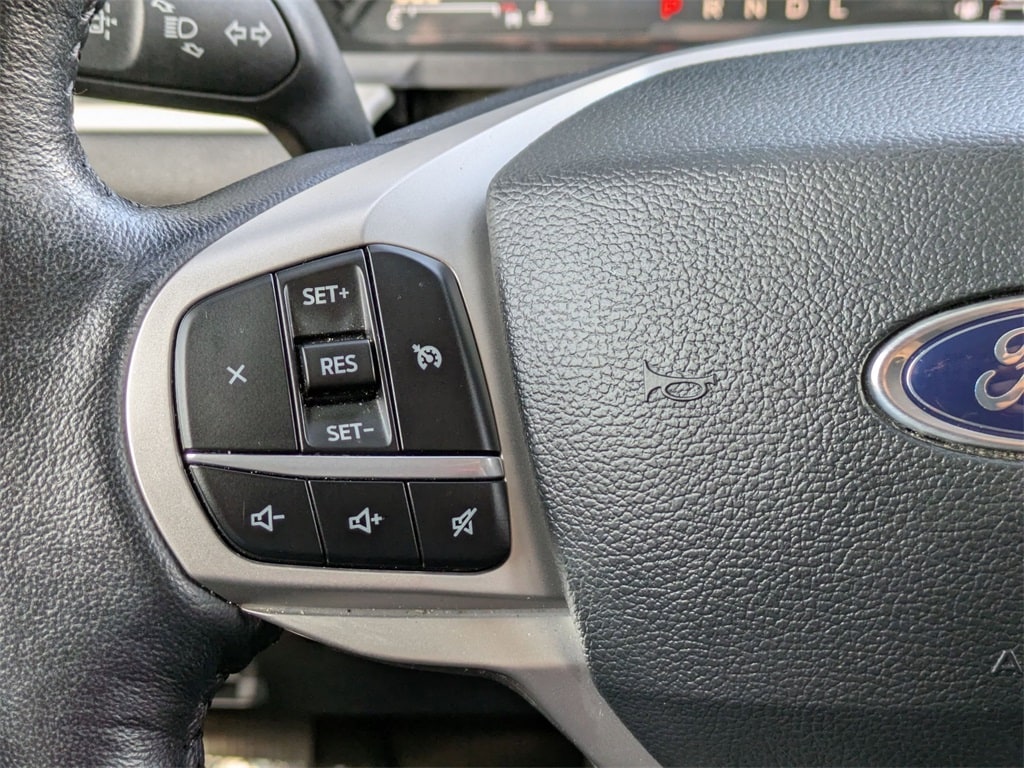 2023 Ford Explorer XLT 20
