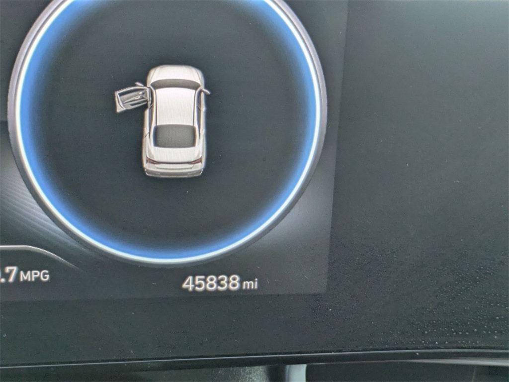 Thumbnail: 2024 Hyundai Elantra - 16