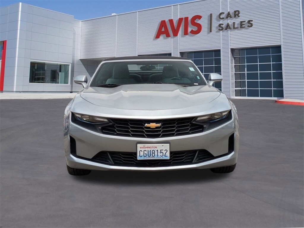 2023 Chevrolet Camaro 1LT photo 2