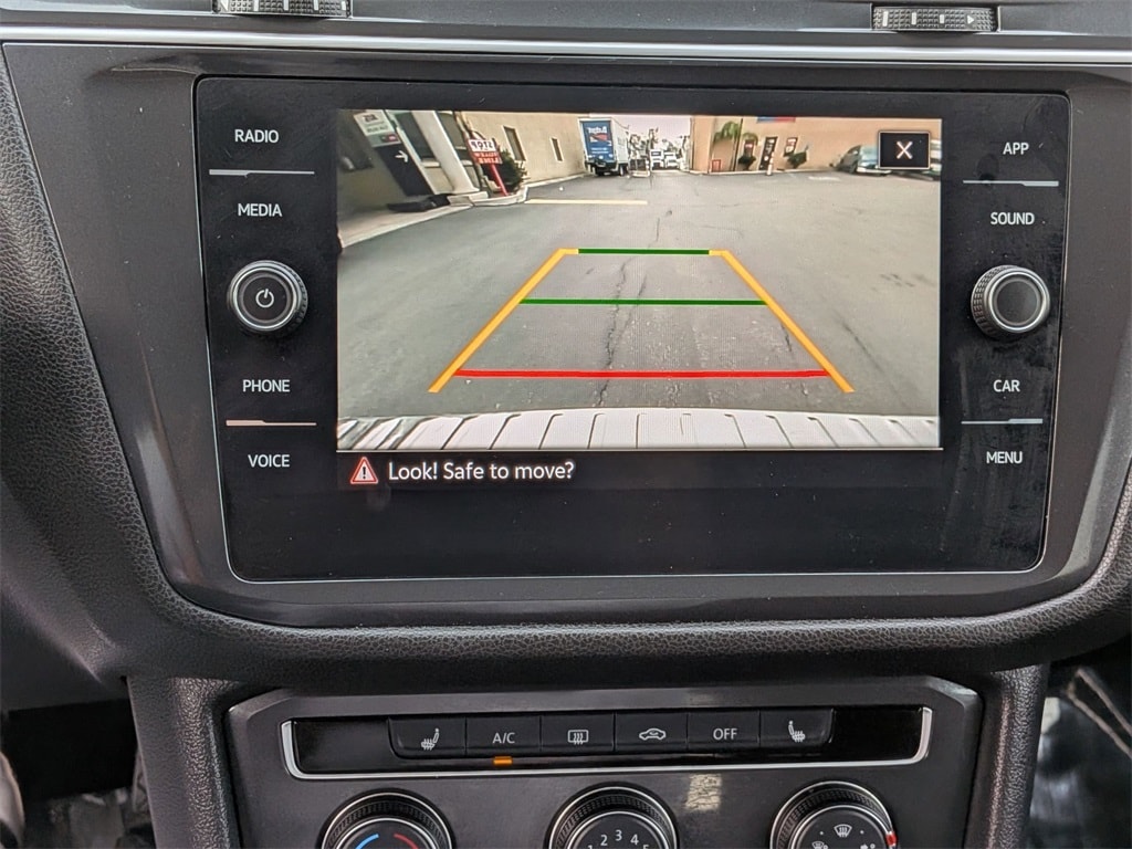 Thumbnail: 2024 Volkswagen Tiguan - 19