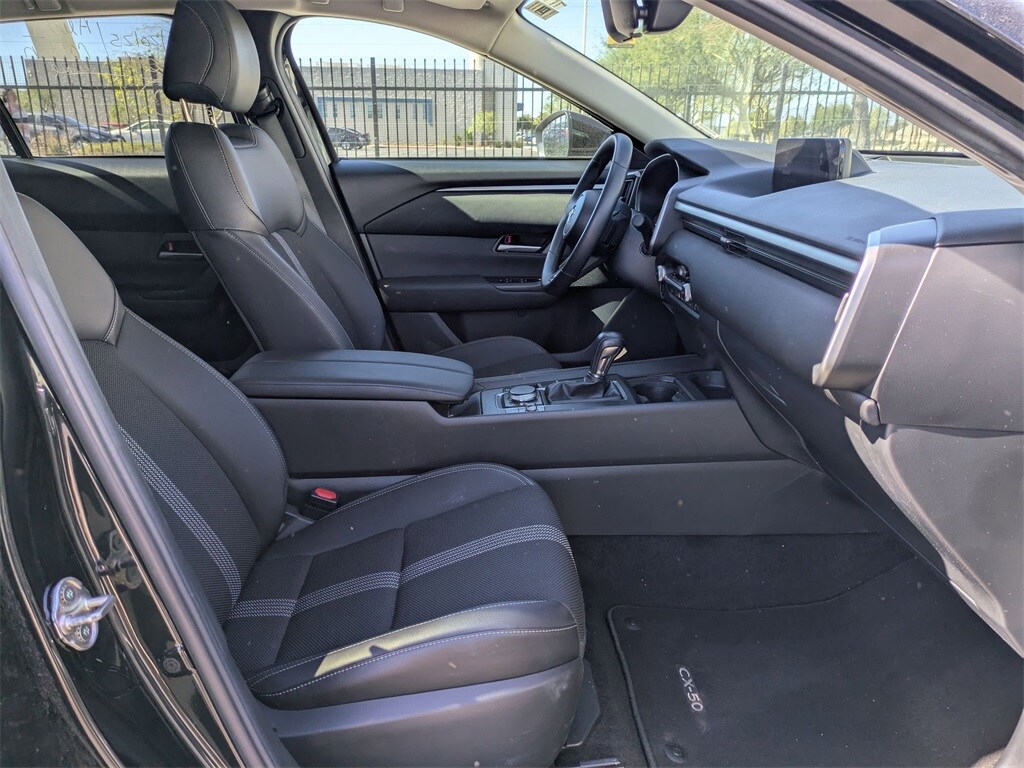 Thumbnail: 2025 Mazda CX-50 - 31