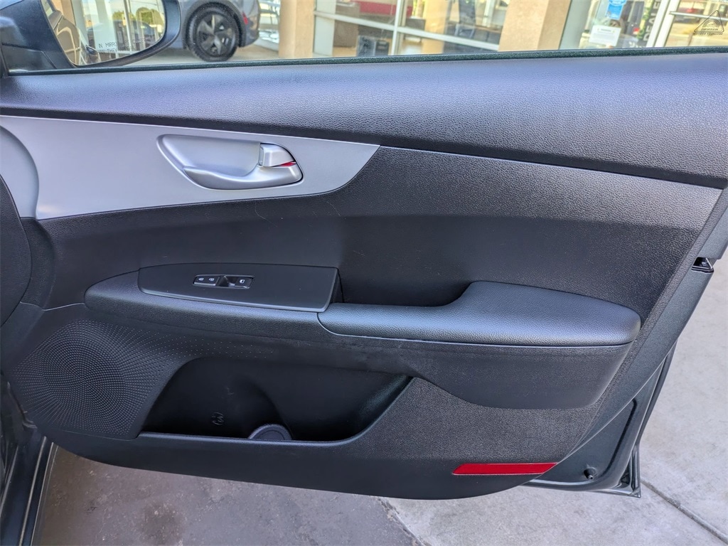 Thumbnail: 2024 Kia Forte - 34