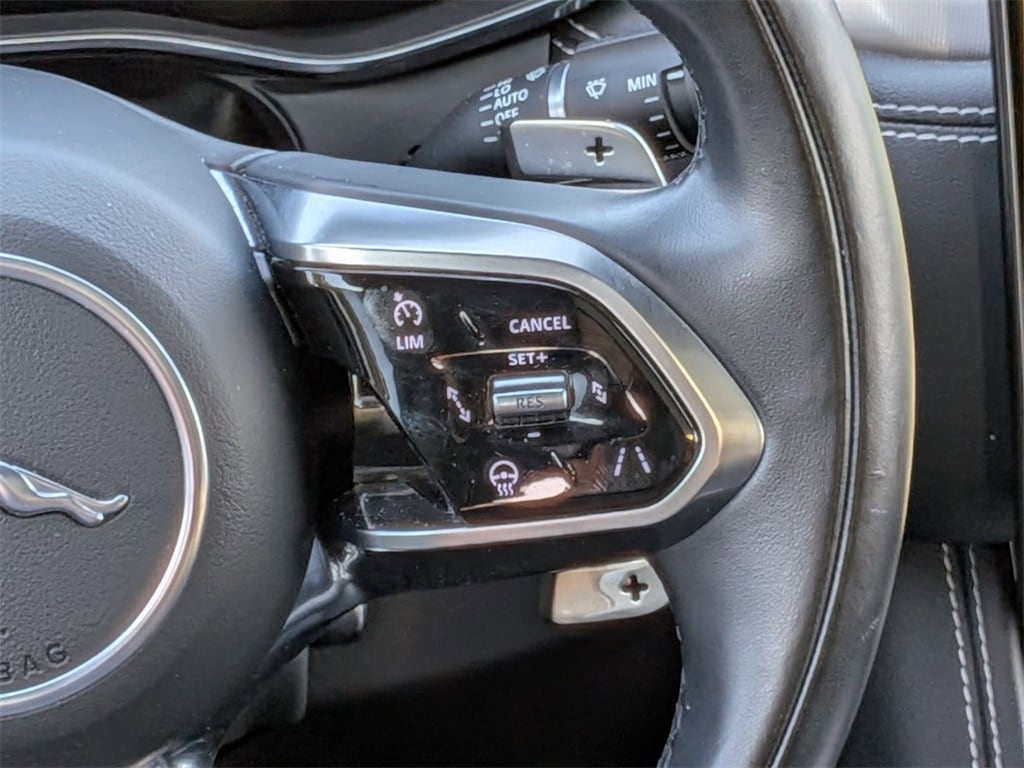 Thumbnail: 2024 Jaguar F-Pace - 24