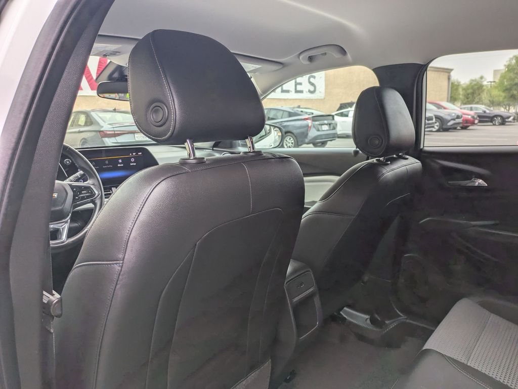 Thumbnail: 2025 Chevrolet Trax - 31