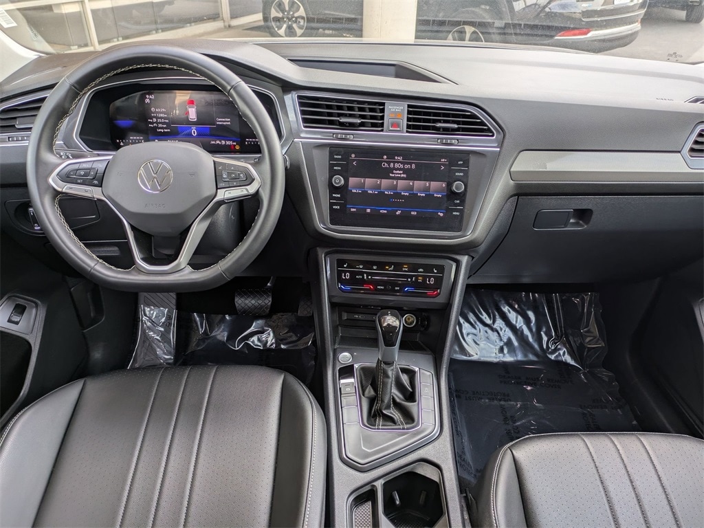 Thumbnail: 2024 Volkswagen Tiguan - 25